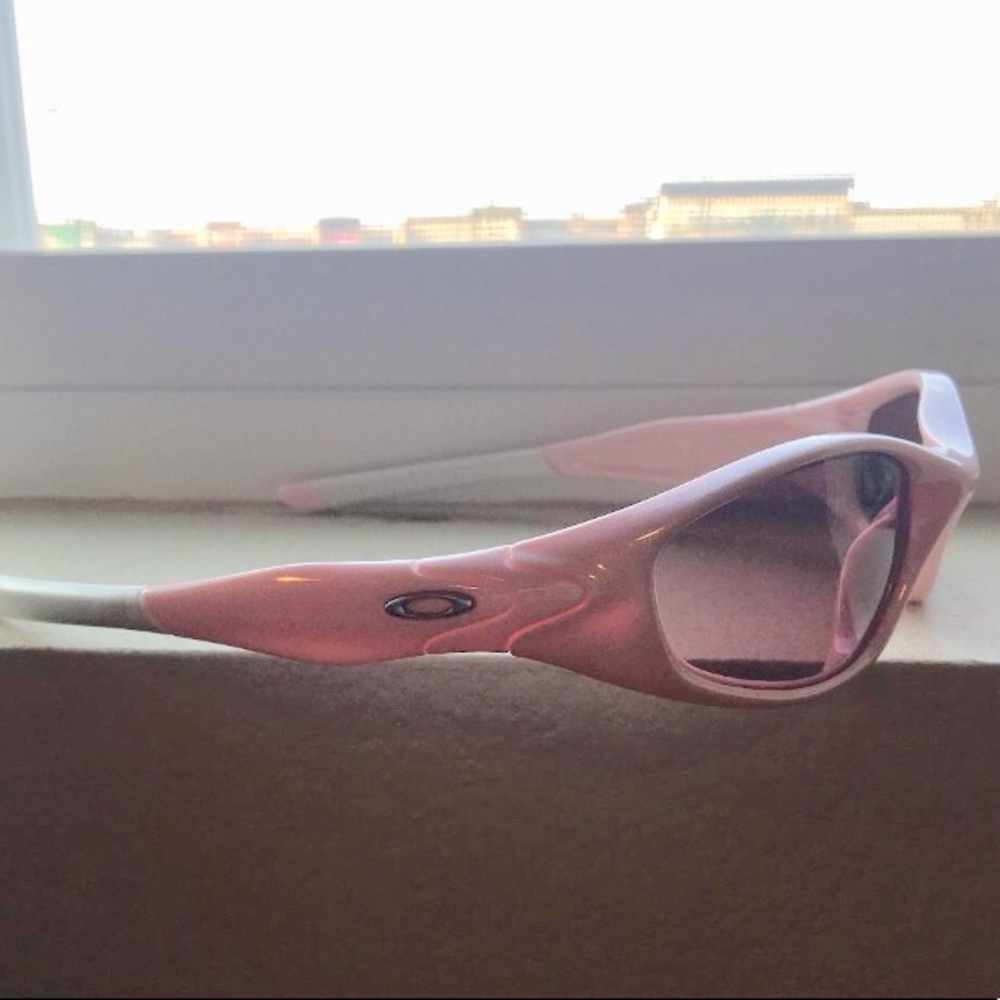 Light pink great condition Oakley’s